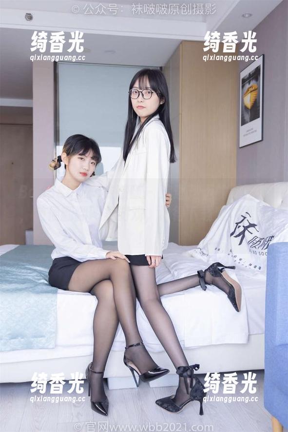 BoBoSocks袜啵啵 - 追逐芝士的薄灰丝，随便翻翻图集游戏，记得下载哦，嘿嘿！