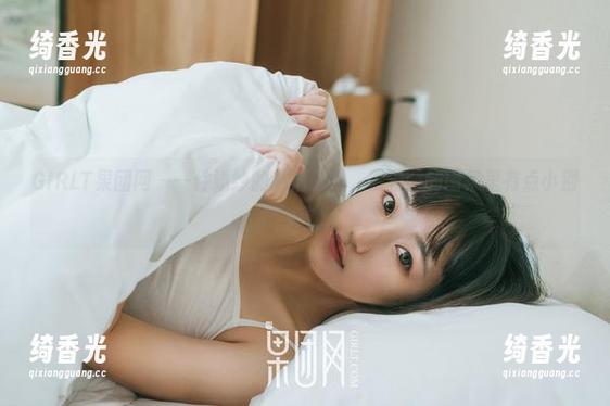 GIRLT果团网 - 一件婚纱的私拍旅程，裴希西的图集里有点小别致