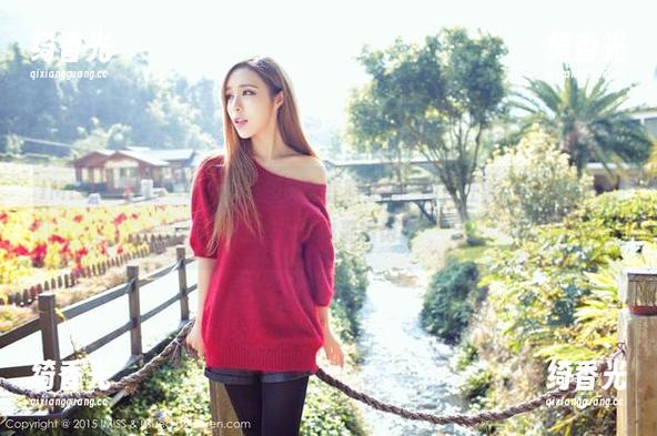 IMiss爱蜜社-黄乐然 IMiss爱蜜社 - 瞧!黄乐然的全套职业装,图片在说:“职场不止有工作,胃也要填饱!”