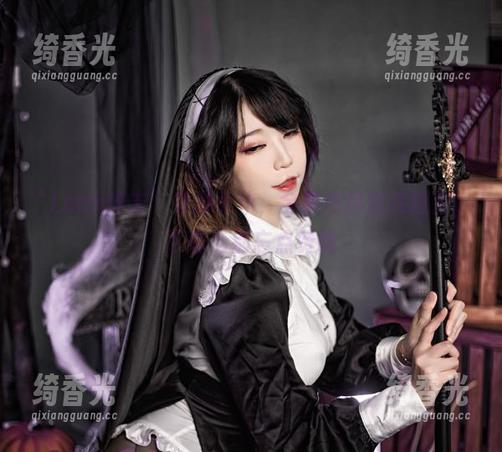 “Leah梓未”身为女仆，全套作品就在这里，下载后别忘点赞哦