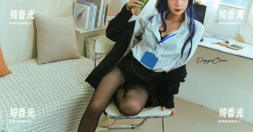 PoppaChan直面Bache，居然有人给我推荐的图包下载