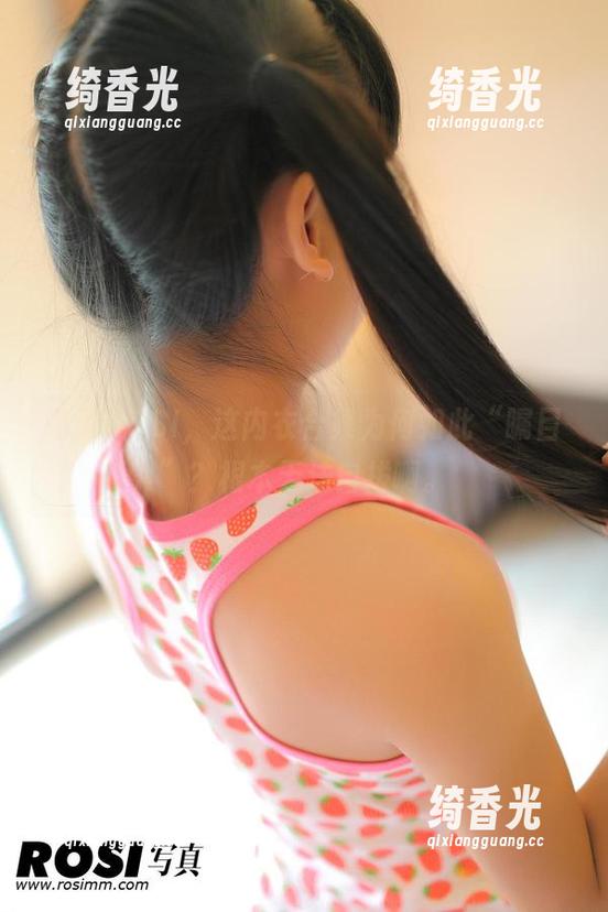 请问ROSI，这内衣合集为何如此“瞩目”？根本无法自拔啊。