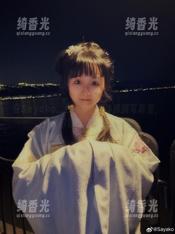 在Sayako＿今年4岁的体操服写真里，个人形象升华了好几层？