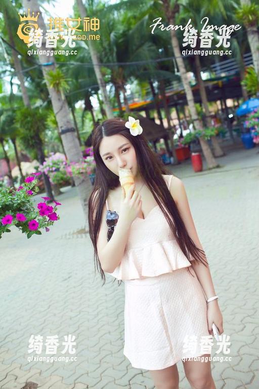 TGOD推女神-施忆佳Kitty酱 TGOD推女神 - 施忆佳Kitty酱的运动图集,让我想到了我那堆找不着的运动鞋资源