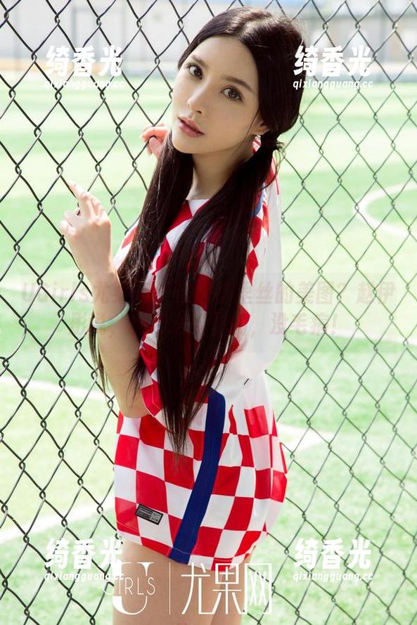 UGirls尤果网-赵伊彤 UGirls尤果网 - 谁有裤里丝的美图?赵伊彤说,免费送给你们,没毛病!