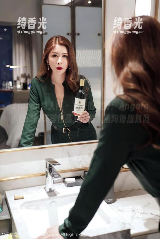 Xiuren秀人网 - 免费的视野：Angela小热巴的美脚作品，能把人熏陶得想放假！