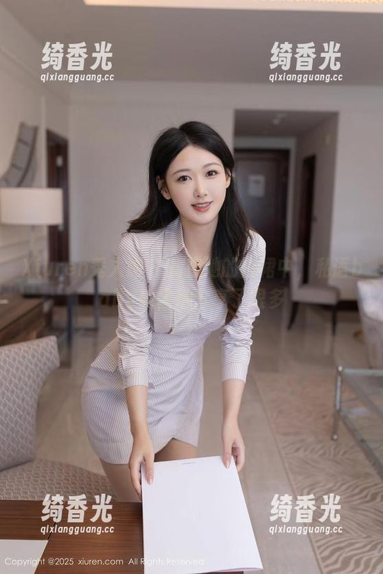 Xiuren秀人网-私语baby Xiuren秀人网 - 就在她的白裙中,私语baby偷偷地分享了很多