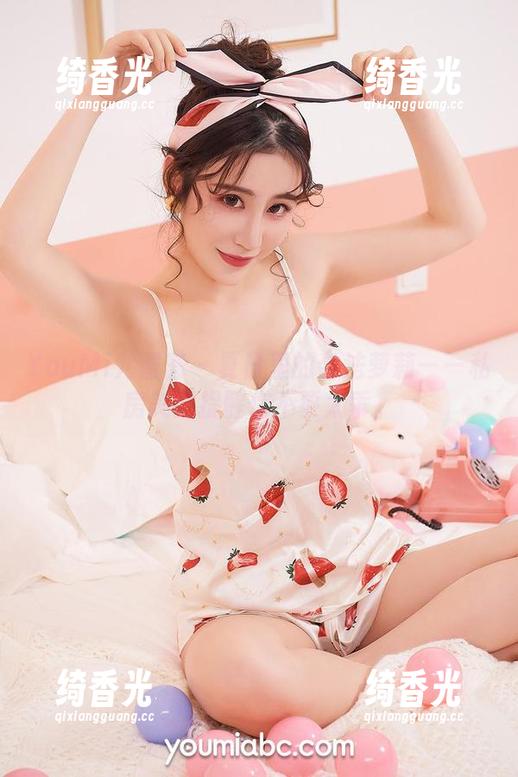 YouMi尤蜜荟-合法萝莉 YouMi尤蜜荟 - 夏日里的合法萝莉——私房美图提醒你不要太乖。