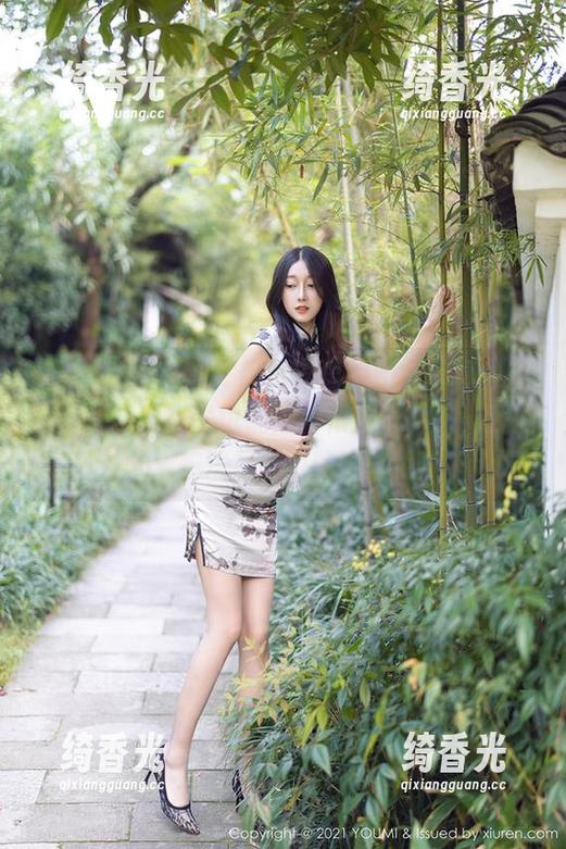 YouMi尤蜜荟-是小逗逗 YouMi尤蜜荟 - 是小逗逗的奶牛写真:我认为这趟没有牛也能过得很精彩,咳,我的想法是自由的哦!