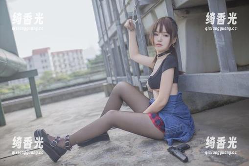 一捧无圣光，一yoko夏宅自拍，这图集里藏着哪些小心机呢？