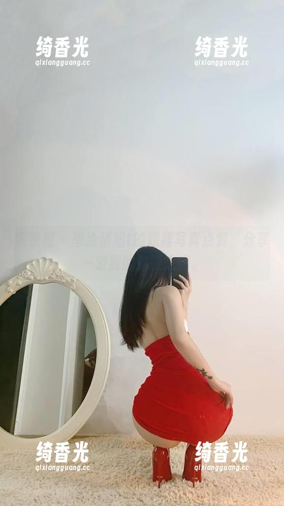 微密圈 - 想给俏妞t的短裙写真点赞，分享一波我的佩服之情。