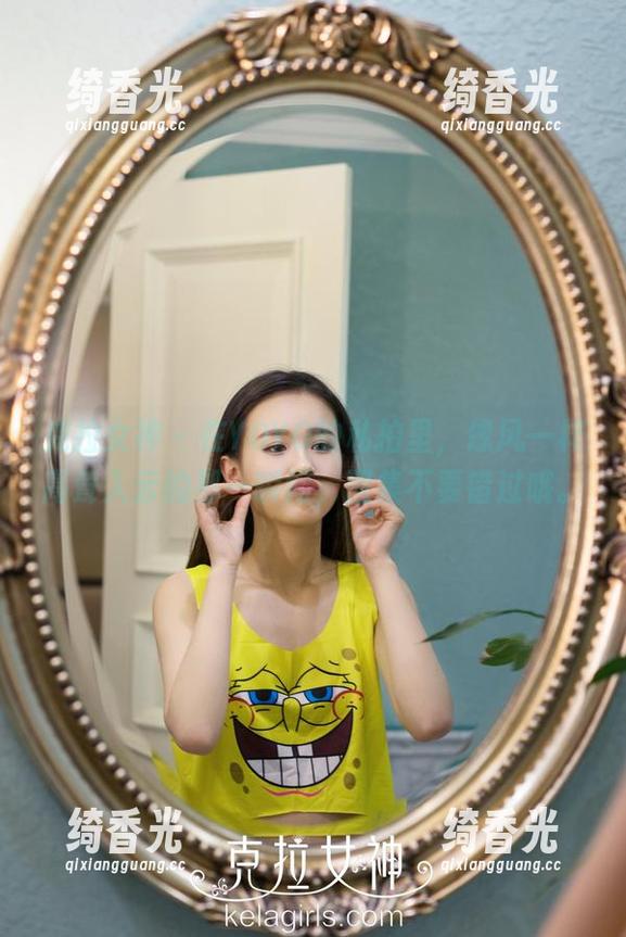 克拉女神 - 在YOYO的私拍里，像风一样高耸入云的那一瞬间，图集不要错过哦。