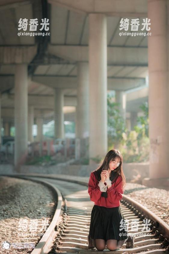 学姐课后图包精选，兔玩映画的校园小确幸，看着就想陪读！