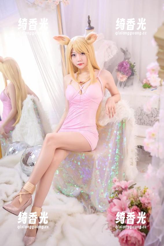 当坏露露香宝遇到玻璃房少女，资源照样不遮掩，风趣来袭！