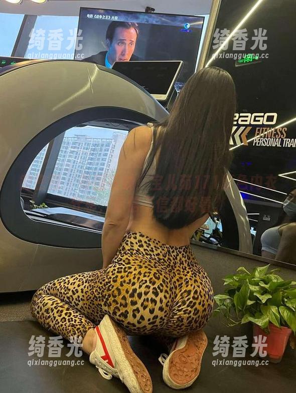 微密圈 - 有图在线！宝儿茹171紫色内衣分享，你信不信都好看。