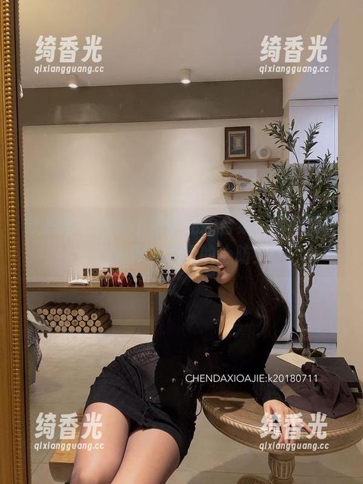 宸大小姐 微密圈 - 宸大小姐的私拍合集,看她如何以幽默攻破我的心防!