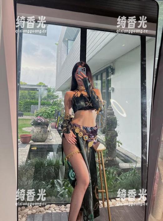 微密圈 - 520挚爱套图分享，有了小玉吃果冻的例子，我决定今天也来一场甜蜜大作战！