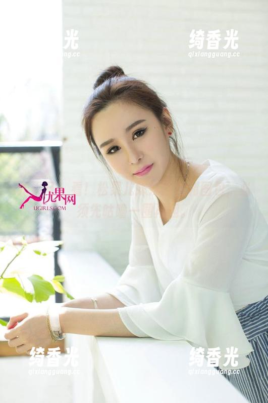 尤果网 - 看！松果儿妹妹的福利图包，必须先咕噜一圈再翻。