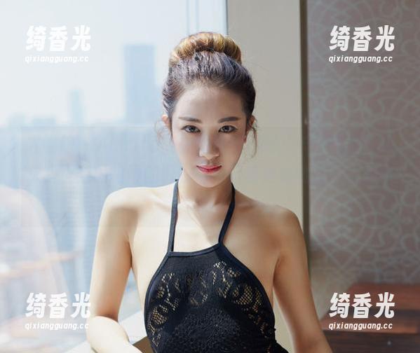 尤物馆-Amrita贞贞 尤物馆 - Amrita贞贞的红裙福利,乍一看就让人想起了我的祖母的旧衣柜!图包送给热爱复古的小伙伴们