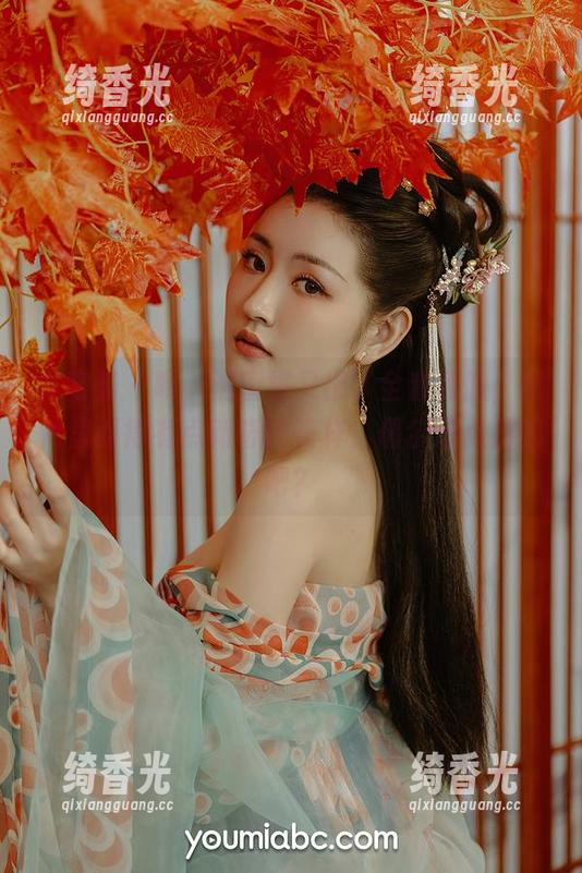 尤蜜荟-沈蜜桃 尤蜜荟 - 喂,沈蜜桃又出了全套和服,图片里面得有点新奇的花样,偶尔想点别的吧?