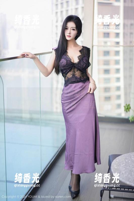 尤蜜荟 - 分享艾静香的制服图，穿上这衣服就感觉每天都在职场“当红小生”。