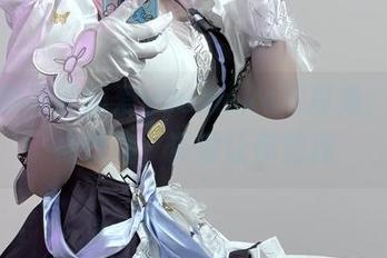 逼格颇高的幼爱youmeko写真集：吊带袜恶魔，资源让你流连