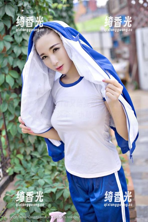推女神 - 晓艾fafa又给我们送上最新美图，偷偷的，这个“小秘密”好迷！