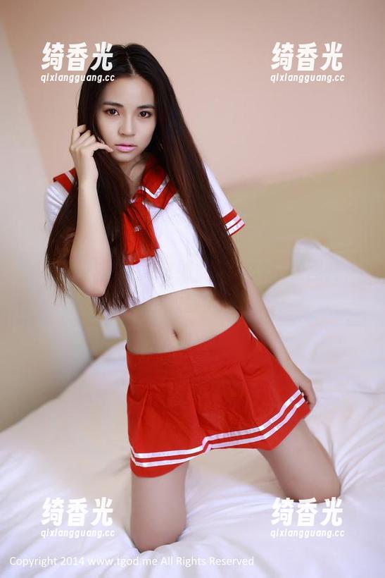 推女神 - 从未见过如此完美的长腿图片，程彤颜也太会入镜了吧？