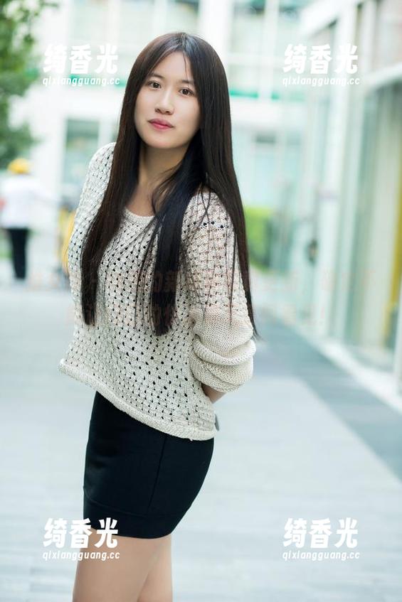 推女郎 - 吻熙的新棉袜写真更新，确定不能让门口的快递员无意间看见！