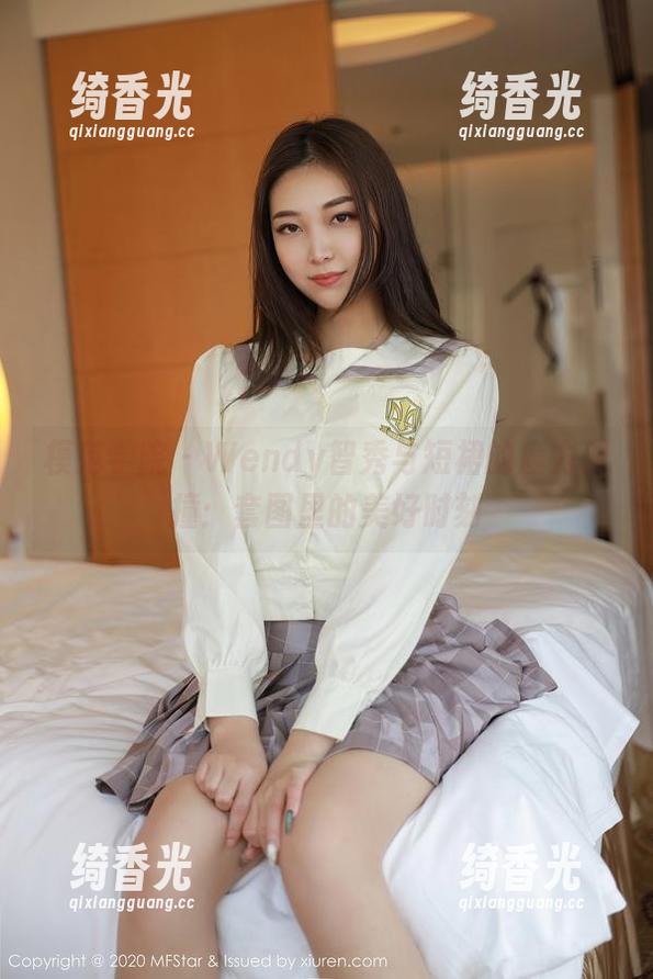 模范学院-Wendy智秀 模范学院 - Wendy智秀与短裙的魔力碰撞:套图里的美好时刻