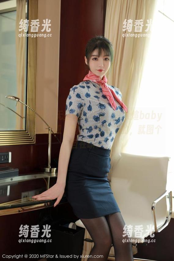 模范学院 - 无圣光的双人！李颖煊baby心里肯定在想，图片不需要别的，就图个自在嘛。