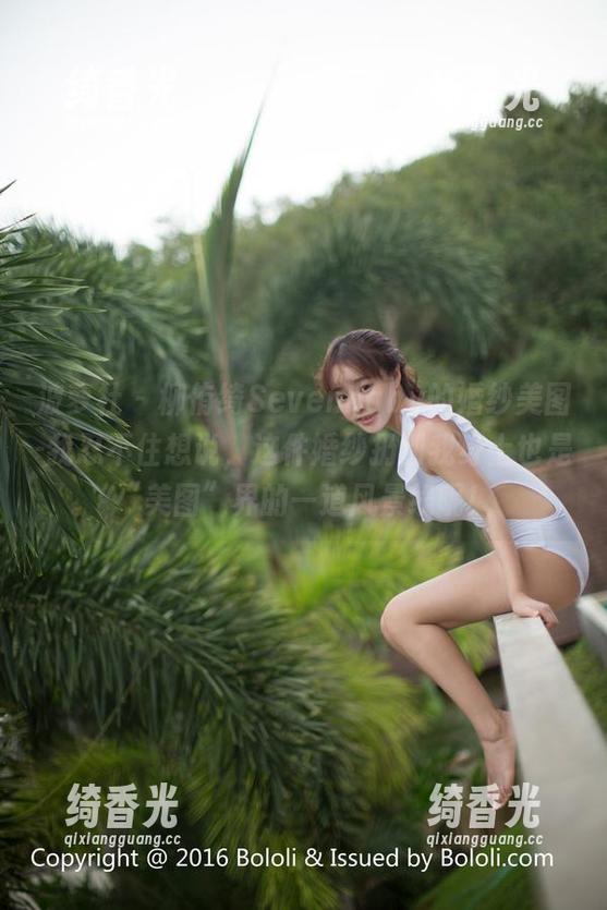 波萝社 - 柳侑绮Sevenbaby的婚纱美图-我忍不住想说，这件婚纱扔到我身上也是“美图”界的一道风景线呢！