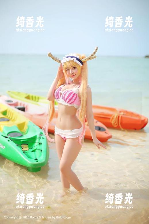 波萝社-柳侑绮Sevenbaby 波萝社 - 这组作品,不仅是定制的旅拍,还有柳侑绮Sevenbaby的生动演绎——在大理