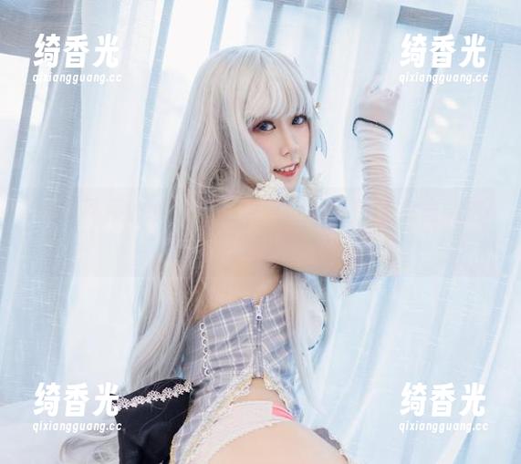 流年不停w 流年不停w的第一谨慎:定制白色睡衣竟能这么迷人?