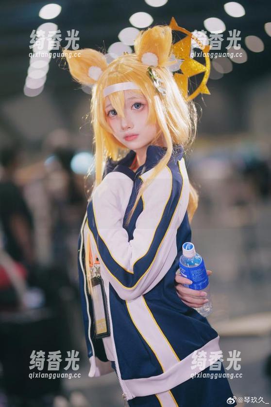 清青琴玖 清青琴玖的免费自拍课:让你的人生也能有美图加分!