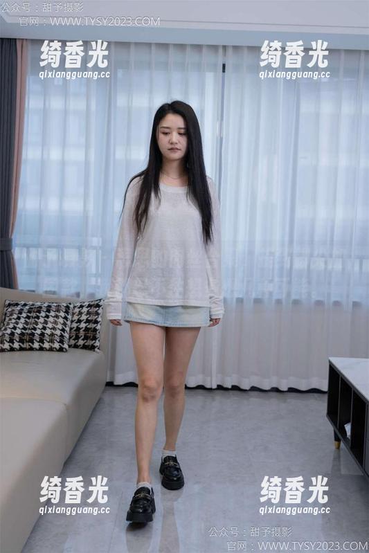 甜予摄影 - 思思的肉丝合集，提到脚尖加固款，我都忍不住想多想几种可能。