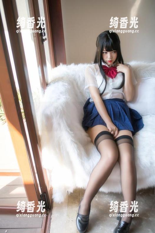 白烨烨 白烨烨和她的全套制服,碰撞出的小火花…是我想的那个火花吗?