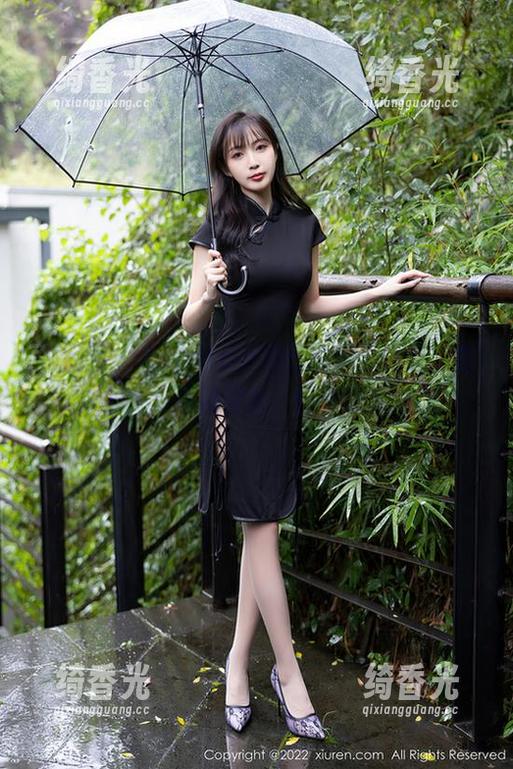 秀人网 - Angela小热巴的护士合集，白衣上一点点糖果色，甜得让人发软