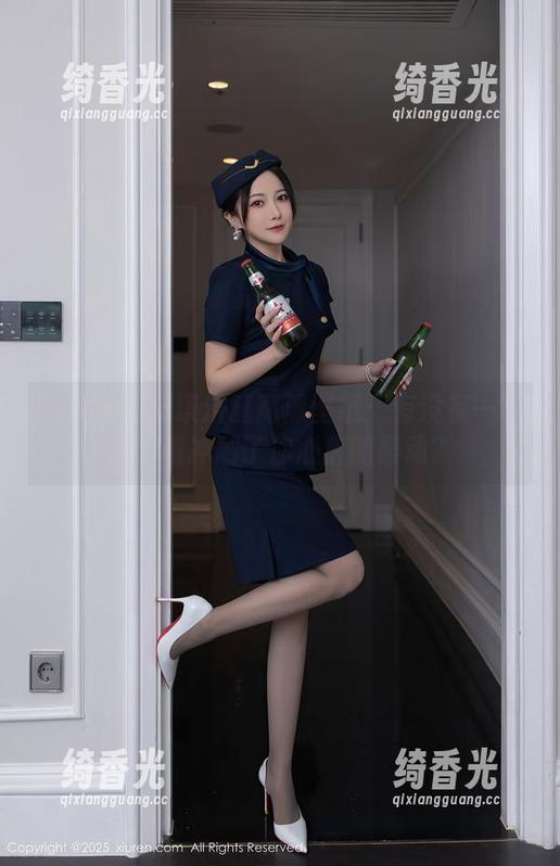 秀人网 - 安琪浴缸高清壁纸：有没有一种静谧感冲刷了你心底的躁动？