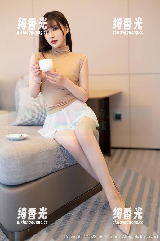 秀人网-宋KiKi 秀人网 - 当宋KiKi卸下压力,瑜伽写真合集里的轻松呼吸