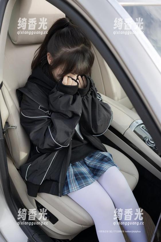 紧急企划 - 小恩，套装不只是衣服，还有在线担忧的图片