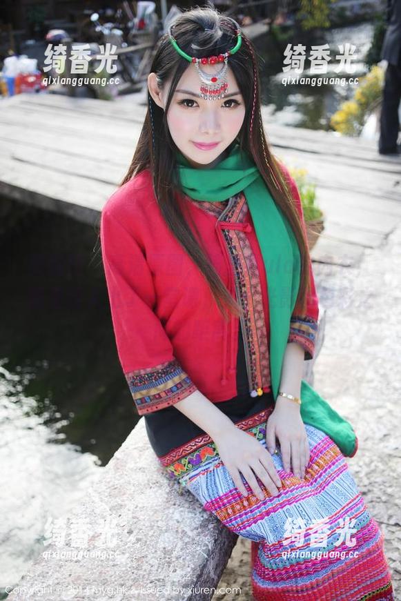 美媛馆-绮里嘉ula 美媛馆 - 高清原图,绮里嘉ula的内衣,像是给人上了一堂课,关于光影和色彩之间的距离。