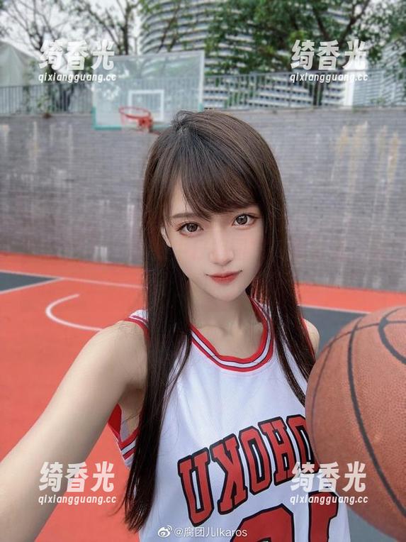 腐团儿Ikaros 腐团儿Ikaros的牛仔裤图集:无圣光,但满满都是满足感,真的不想离开这一页!
