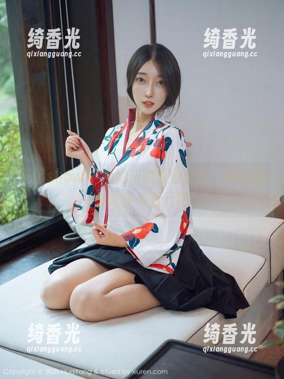 花漾show - 奶油米的蕾丝图包，确保偷偷让你多看几眼