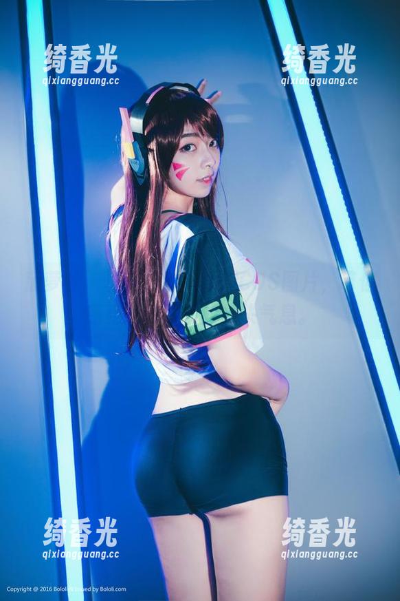菠萝社-夏美酱 菠萝社 - 夏美酱的八重樱COS图片,带你感受一缕淡淡的枝头气息。
