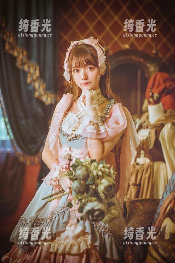陆卿卿kyokyo 看着陆卿卿kyokyo的女友写真,是一种怎样的心情?分享这份难得的美好吧!
