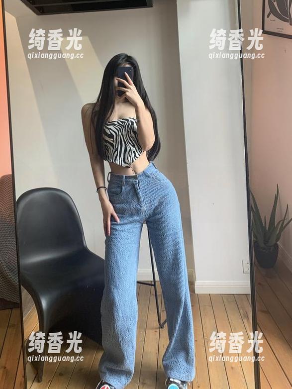 微密圈 - 当白丝遇上陈佩奇：更新一波，这图片太有趣了吧！
