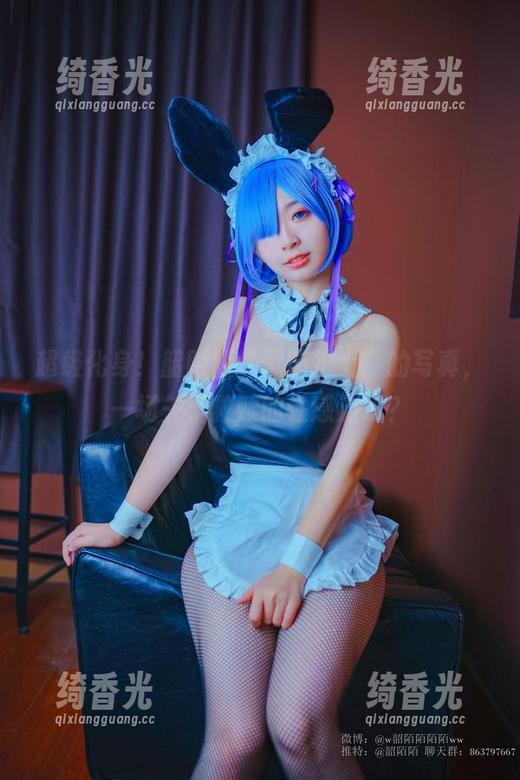 韶陌陌 超级化身!韶陌陌“黑暗护士”的写真,一场关于救赎的性感游戏?