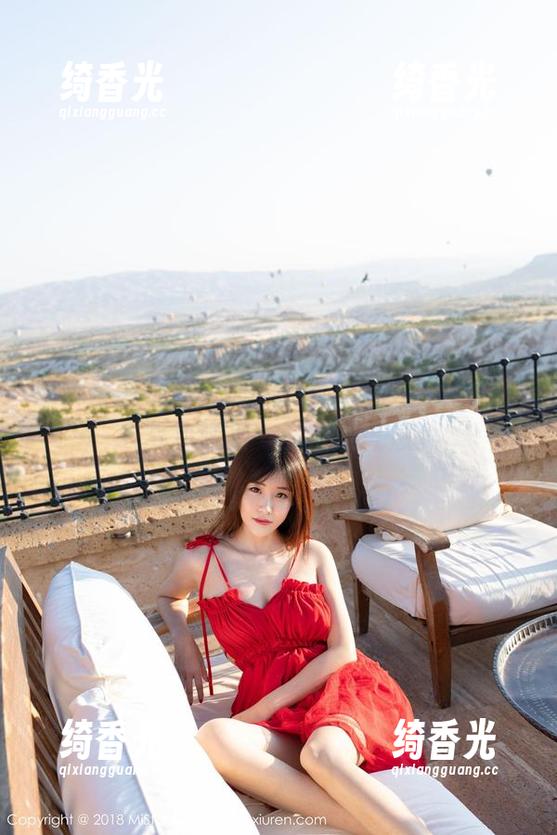 魅妍社 - 动感定制，赵欢颜Jessica的皮衣写真透着一股叛逆气息。