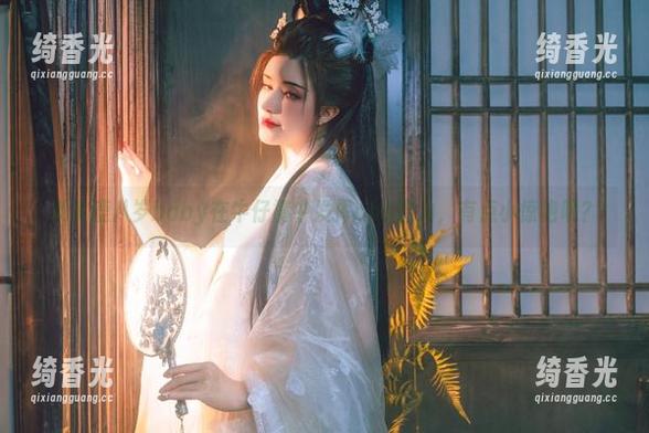 观赏鹿八岁baby在牛仔裤中发挥cos潜力，有点小惊艳呢？